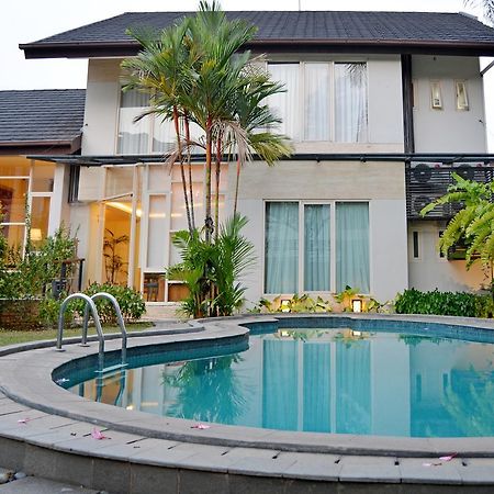 W Home Cipete Yakarta Exterior foto